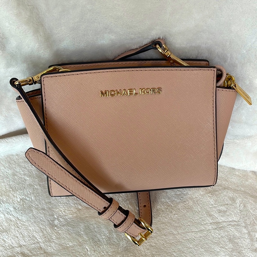 Michael Kors crossbody bag